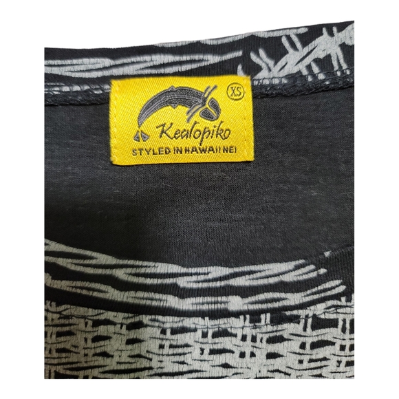 Kealopiko Women's Tee - Picture 5 of 5